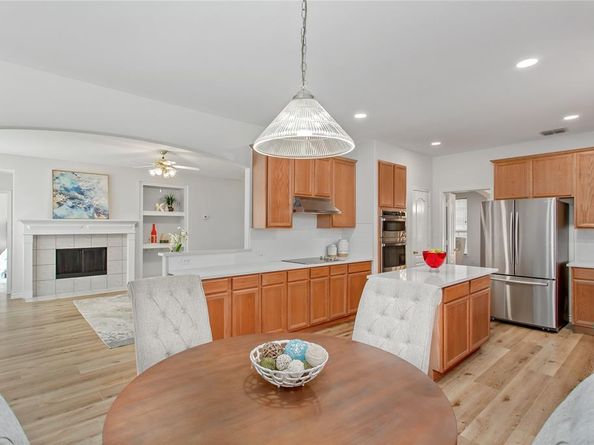 810  Linda Court , Allen Texas 75002