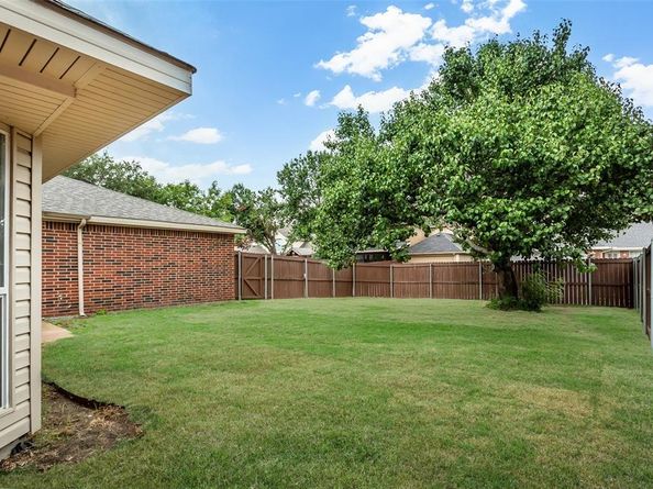 810  Linda Court , Allen Texas 75002