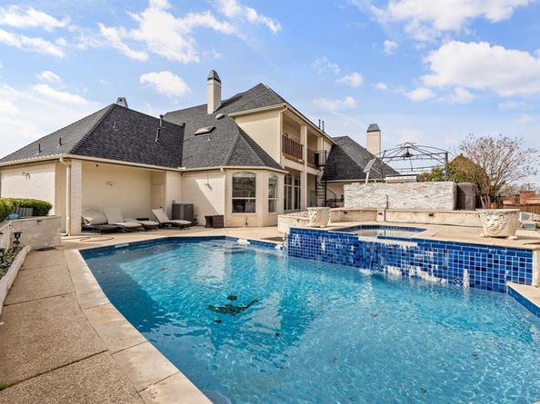 200  Mill Crossing W W, Colleyville Texas 76034