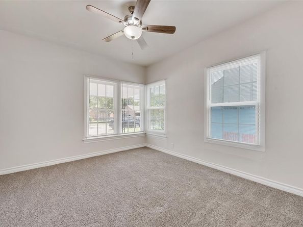 908  Clairemont Avenue , Fort Worth Texas 76103