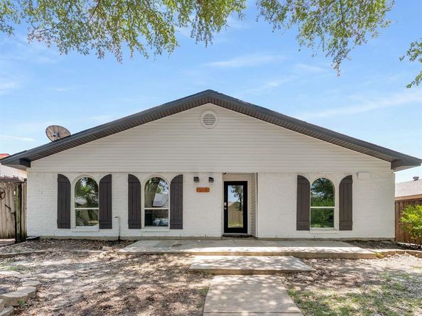 1824  Arundel Drive , Carrollton Texas 75007