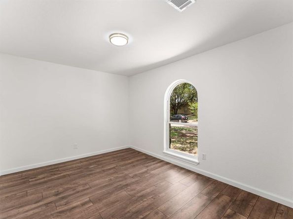 1824  Arundel Drive , Carrollton Texas 75007