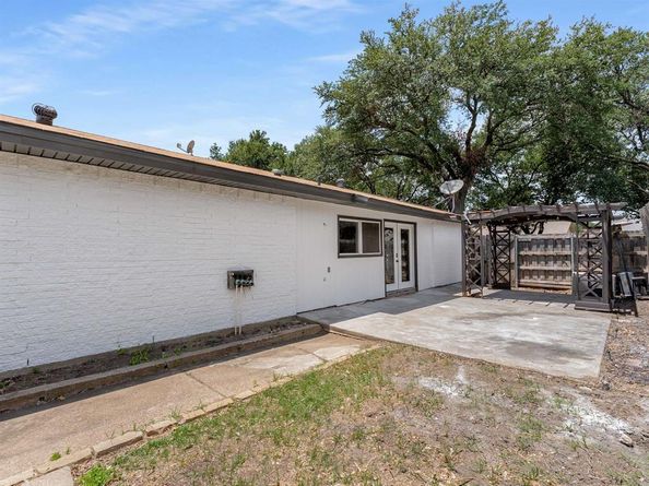 1824  Arundel Drive , Carrollton Texas 75007