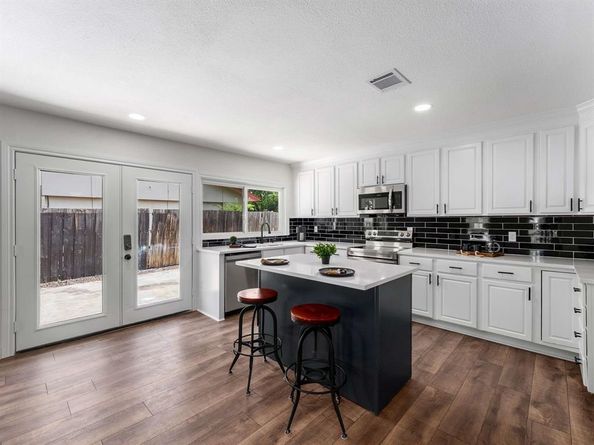 1824  Arundel Drive , Carrollton Texas 75007