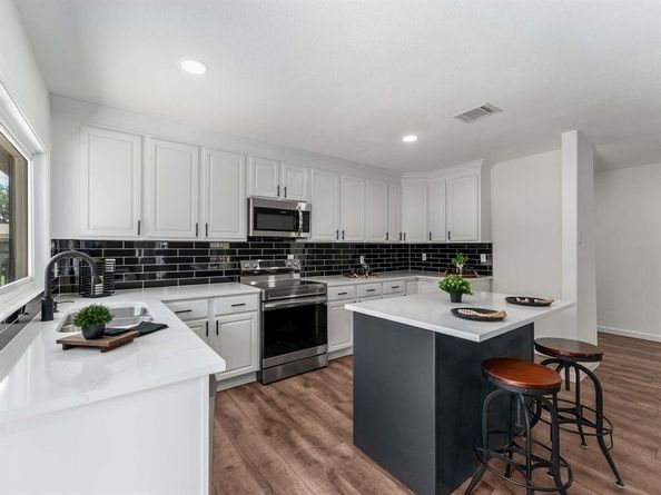 1824  Arundel Drive , Carrollton Texas 75007
