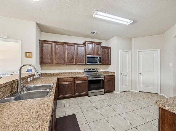 2513  Gold Rush Drive , McKinney Texas 75071