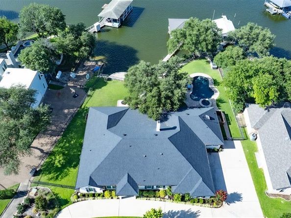 8421  Crosswind Drive , Fort Worth Texas 76179