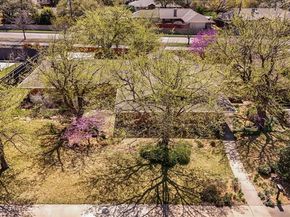 6832  Heatherknoll Drive , Dallas Texas 75248