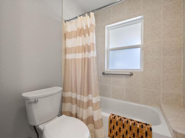 6832  Heatherknoll Drive , Dallas Texas 75248