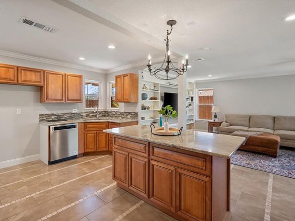 6832  Heatherknoll Drive , Dallas Texas 75248