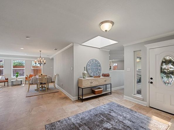 6832  Heatherknoll Drive , Dallas Texas 75248