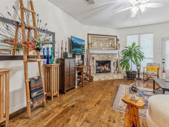 7210  Mercurys Road , Rowlett Texas 75089