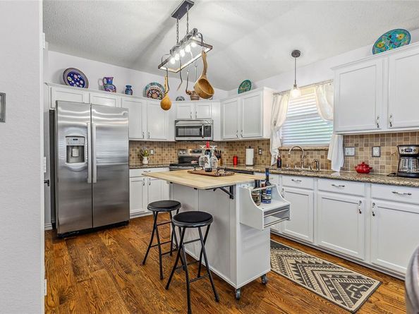 7210  Mercurys Road , Rowlett Texas 75089