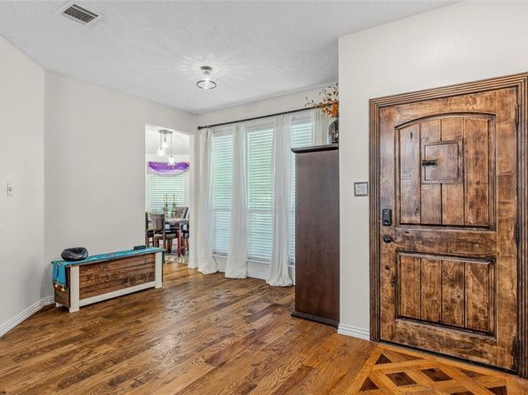 7210  Mercurys Road , Rowlett Texas 75089