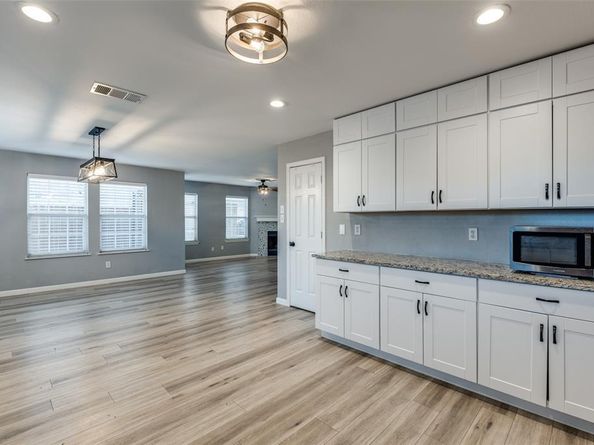 4067  Gray Oak Place , Dallas Texas 75212