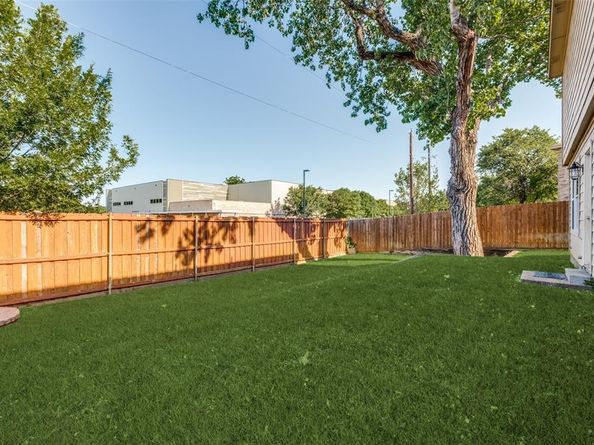 4067  Gray Oak Place , Dallas Texas 75212