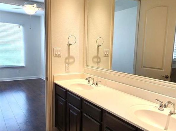 602  Arbol  , Irving Texas 75039