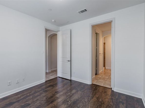 602  Arbol  , Irving Texas 75039