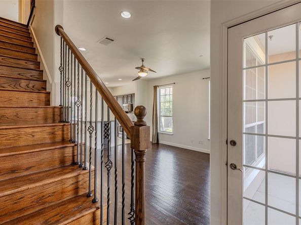 602  Arbol  , Irving Texas 75039