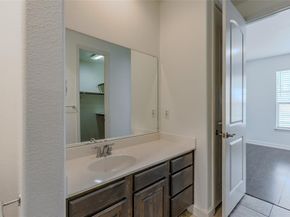 602  Arbol  , Irving Texas 75039