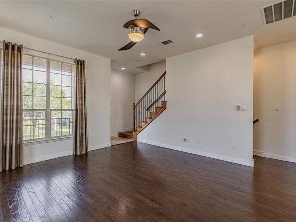 602  Arbol  , Irving Texas 75039