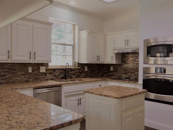 7404  Lands End Drive , Arlington Texas 76016