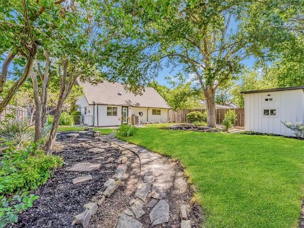 819  Brentwood Lane , Richardson Texas 75080