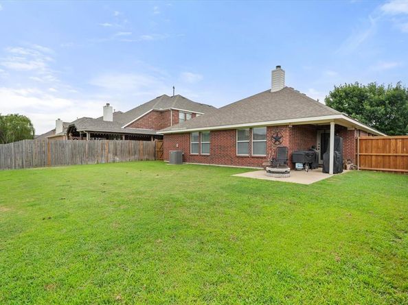 7071 N Serrano  , Grand Prairie Texas 75054
