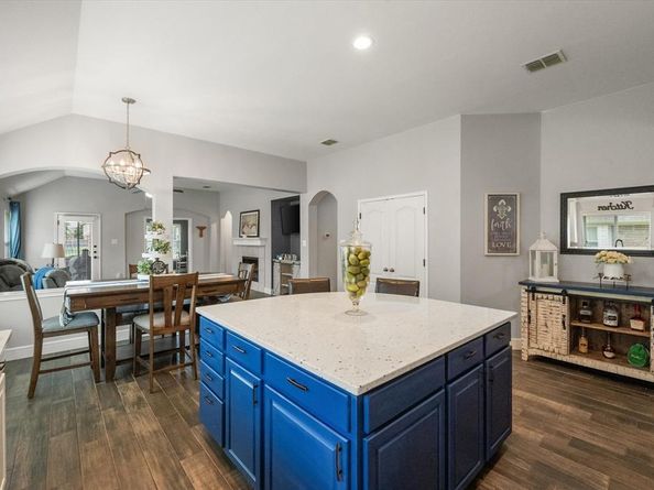 7071 N Serrano  , Grand Prairie Texas 75054