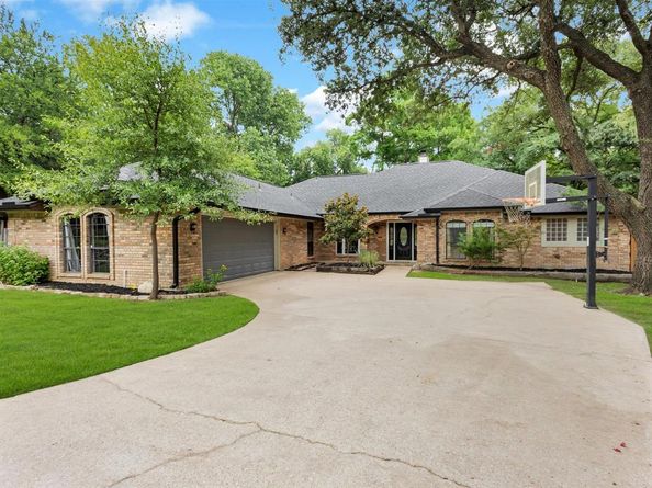 7409  Lochwood Court , Fort Worth Texas 76179