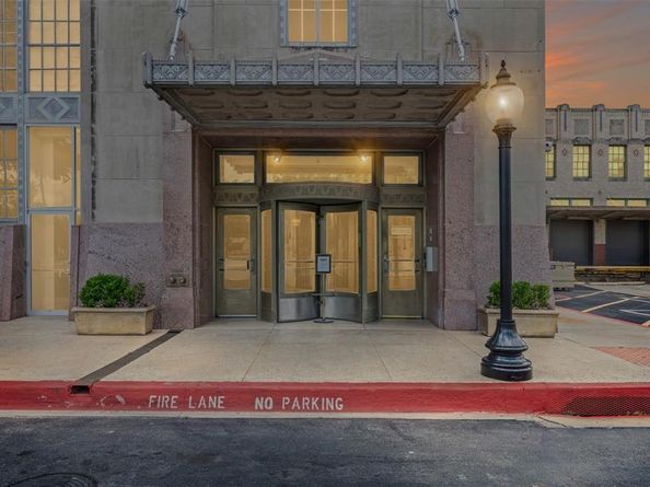 221 W Lancaster Avenue  10007, Fort Worth Texas 76102