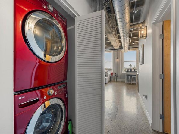 221 W Lancaster Avenue  10007, Fort Worth Texas 76102