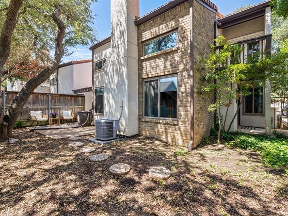 18040  Midway Road  160, Dallas Texas 75287