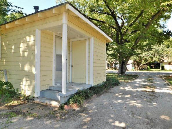 1000  Coit Street , Denton Texas 76201