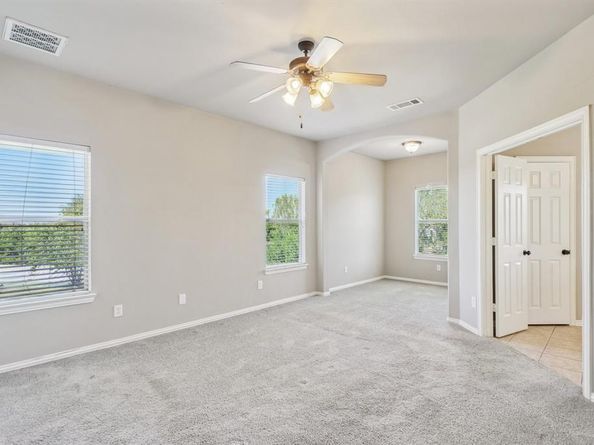 1628  Sea Pines Drive , Savannah Texas 76227