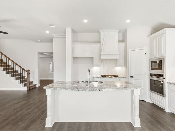 408  Atlas Cedar Drive , Glenn Heights Texas 75154