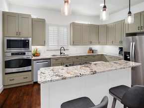 2411 N Hall Street  38, Dallas Texas 75204