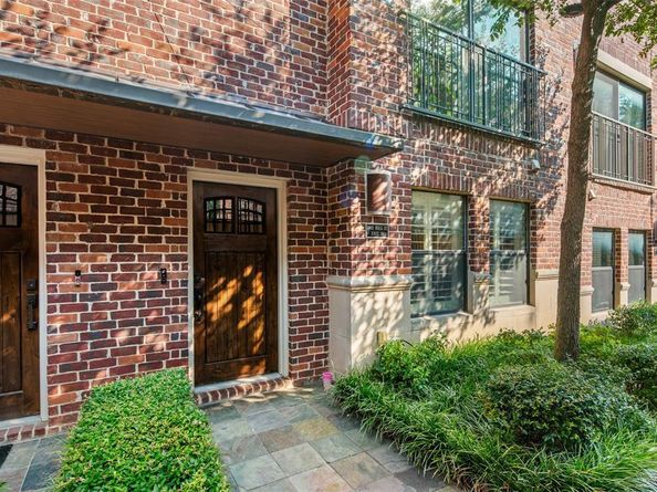 2411 N Hall Street  38, Dallas Texas 75204