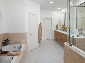 2411 N Hall Street  38, Dallas Texas 75204