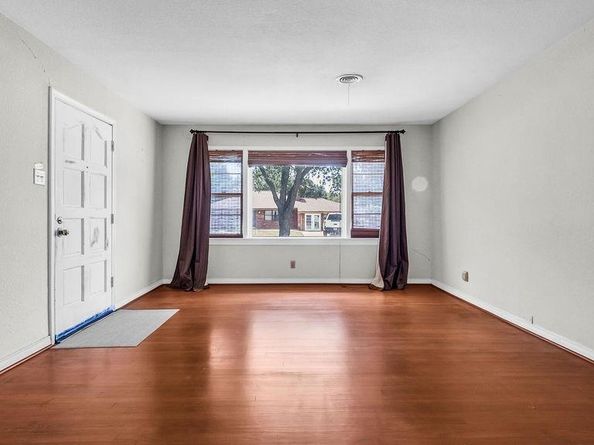 2953  Lavita Lane , Farmers Branch Texas 75234