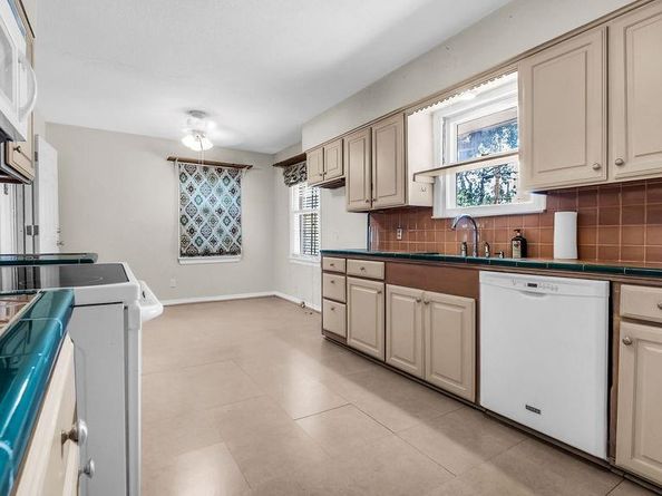 2953  Lavita Lane , Farmers Branch Texas 75234