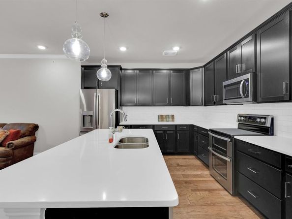 651 N Watters Road  2105, Allen Texas 75013