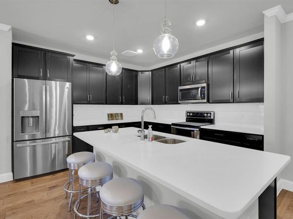 651 N Watters Road  2105, Allen Texas 75013