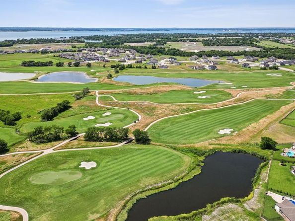 2438  Berry Court , Heath Texas 75126