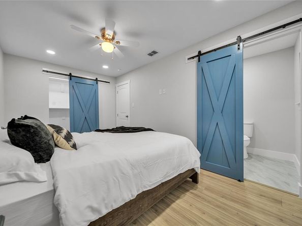 1213  Bowie Street , Garland Texas 75040