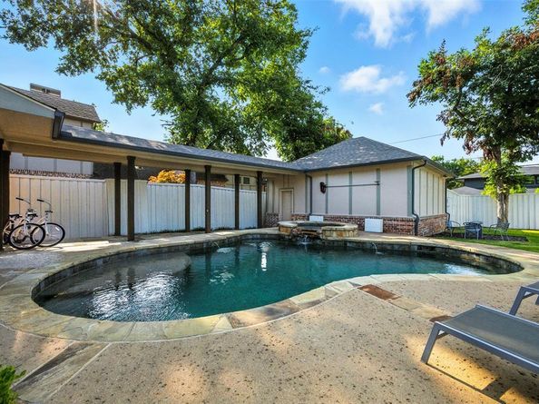 5440  Goodwin Avenue , Dallas Texas 75206