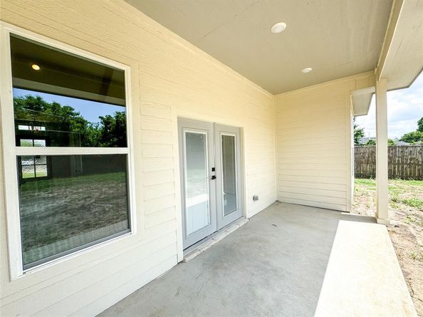 6613  Bob Hanger Street , Fort Worth Texas 76179