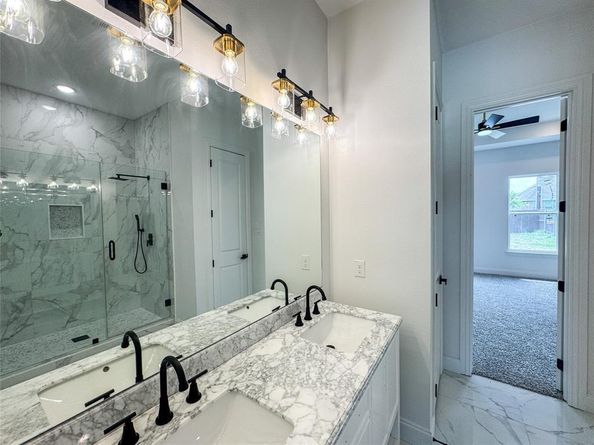 6613  Bob Hanger Street , Fort Worth Texas 76179