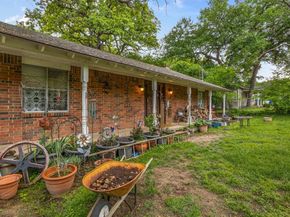 208  Shoreline Drive , Azle Texas 76020