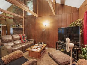 208  Shoreline Drive , Azle Texas 76020